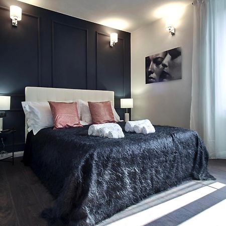 Chiclife Sarona Shenkin - Santa Caterina & Museum Apartment แบร์กาโม ภายนอก รูปภาพ